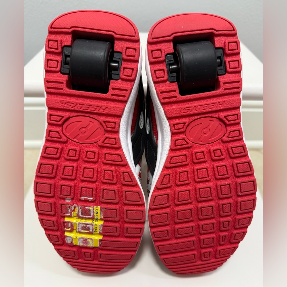 Kids Heely’s - Picture 2 of 2